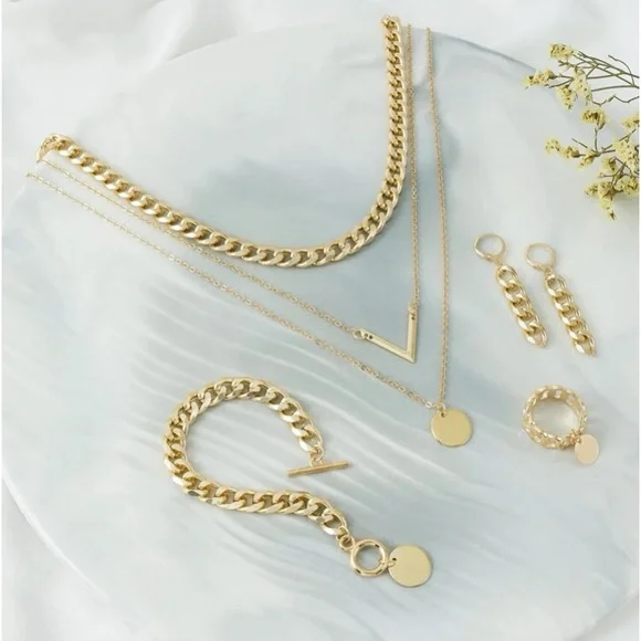 Gold Chunky 'Carrie' Chain Link Layering Set-Necklace, Earrings, Ring, B… - Picture 2 of 6